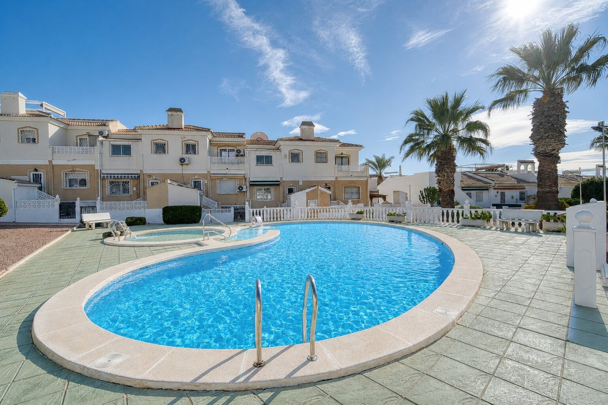 2 Bed Townhouse for sale in Benijofar Costa Blanca, Alicante, Spain