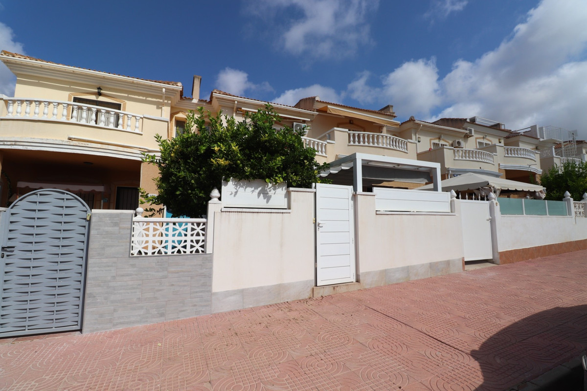2 Bed Townhouse for sale in Benijofar Costa Blanca, Alicante, Spain