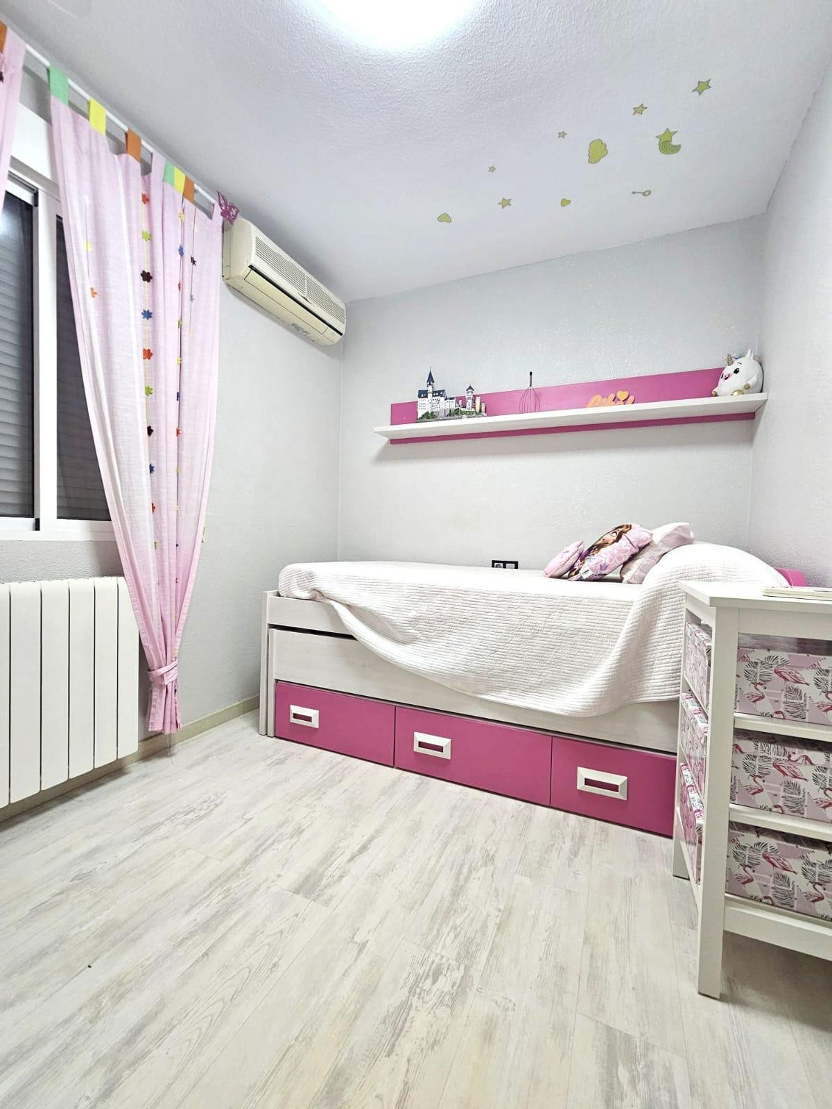 Se vende Adosada de 6 dormitorios en Costa Blanca, Alicante, España