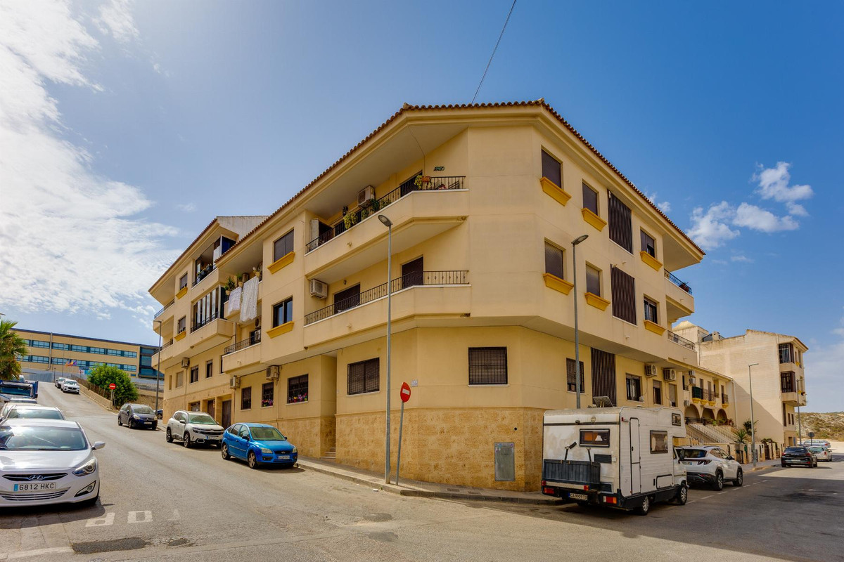 3 Bed Apartment for sale in San Miguel De Salinas Costa Blanca, Alicante, Spain