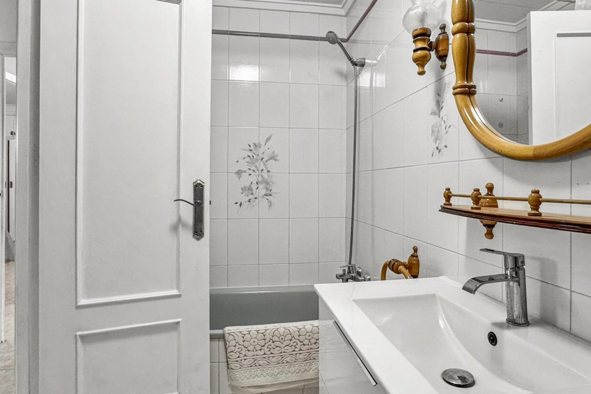 Se vende Apartamento Planta Media de 3 dormitorios en Costa Blanca, Alicante, España