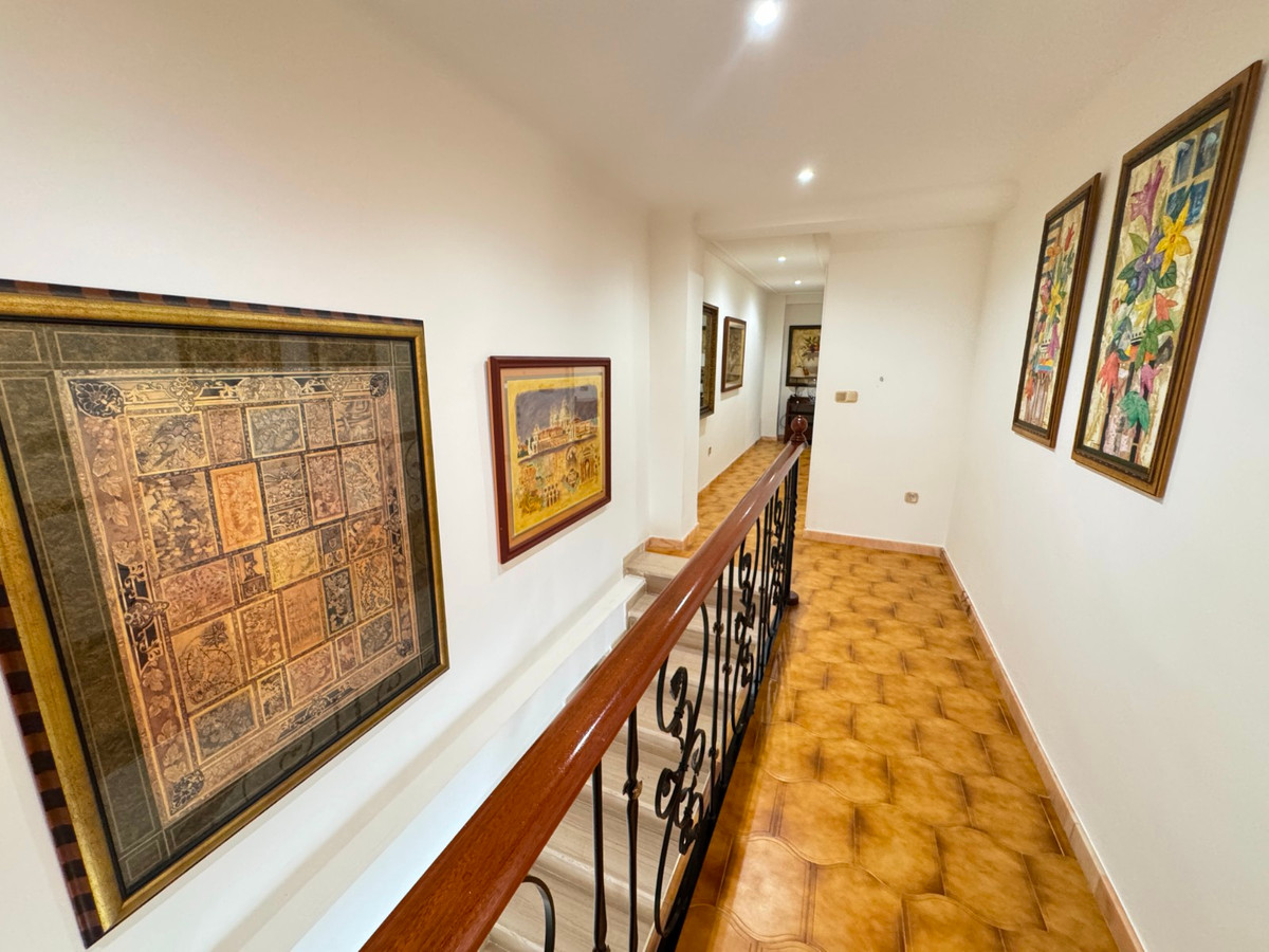 5 Bed Apartment for sale in Guardamar Del Segura Costa Blanca, Alicante, Spain