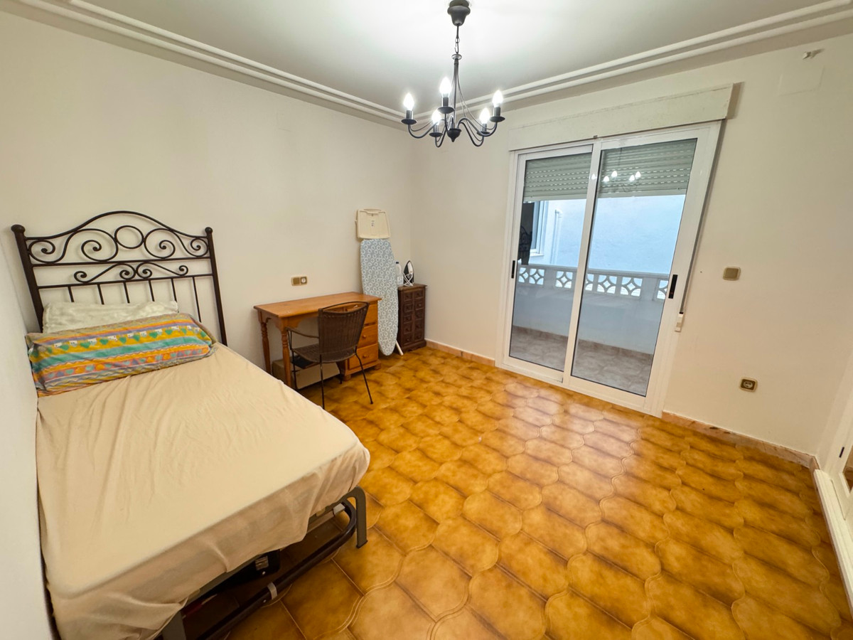 5 Bed Apartment for sale in Guardamar Del Segura Costa Blanca, Alicante, Spain