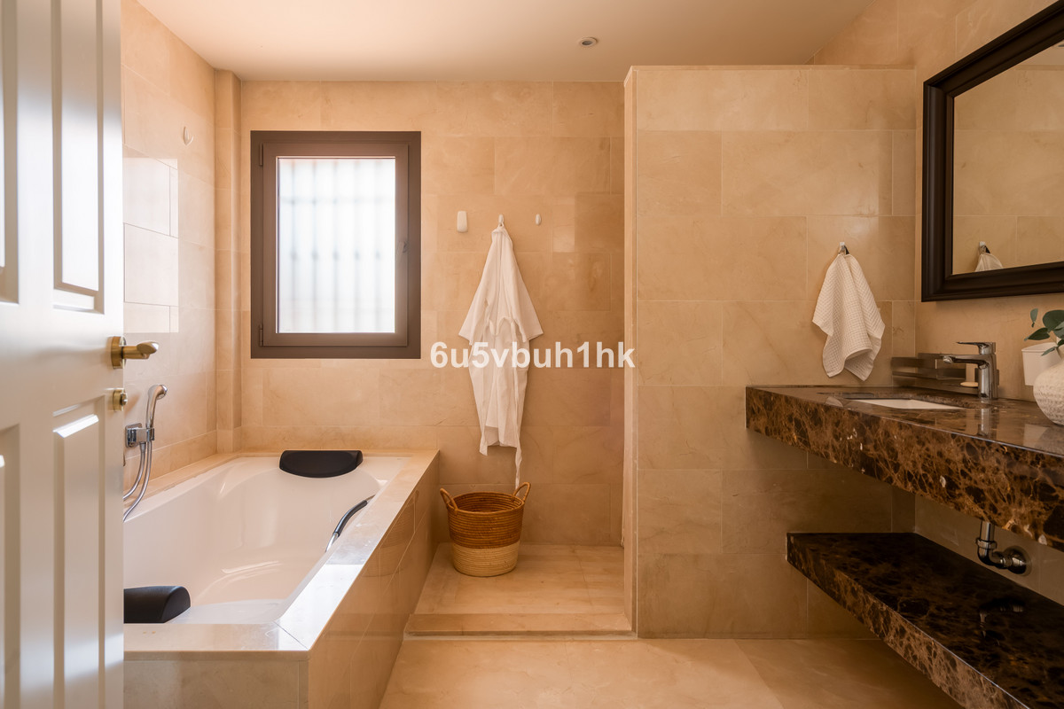4 Bed Townhouse for sale in Torreblanca Costa Del Sol, Málaga, Spain