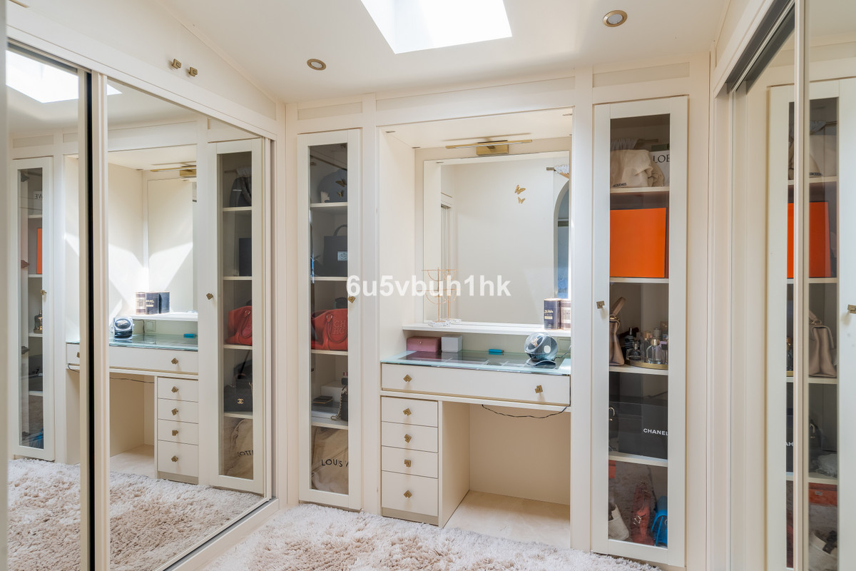 4 Bed Townhouse for sale in Torreblanca Costa Del Sol, Málaga, Spain