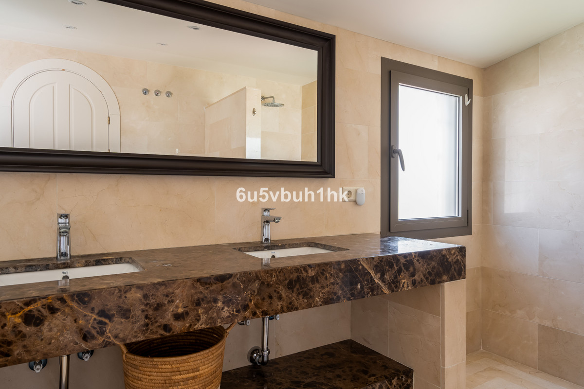 4 Bed Townhouse for sale in Torreblanca Costa Del Sol, Málaga, Spain