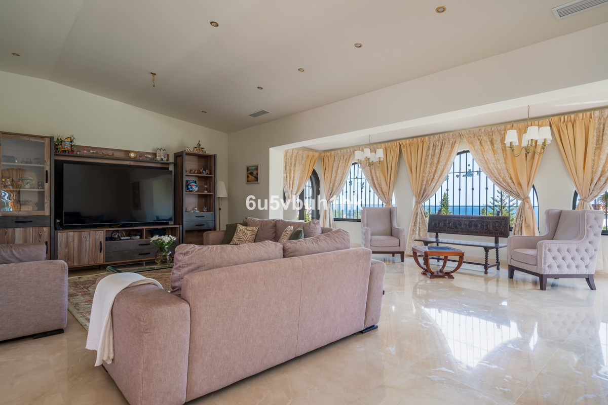 4 Bed Townhouse for sale in Torreblanca Costa Del Sol, Málaga, Spain