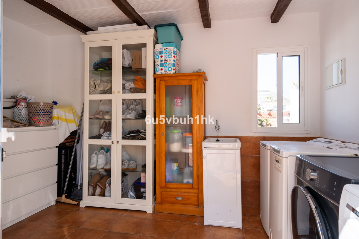 4 Bed Townhouse for sale in Torreblanca Costa Del Sol, Málaga, Spain