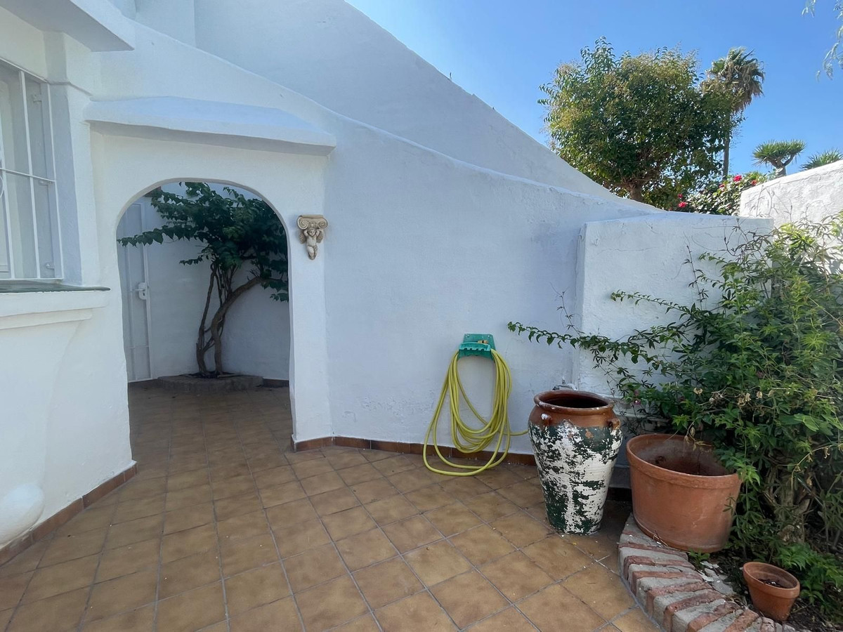 Se vende Apartamento Planta Baja de 2 dormitorios en Costa Del Sol, Málaga, España