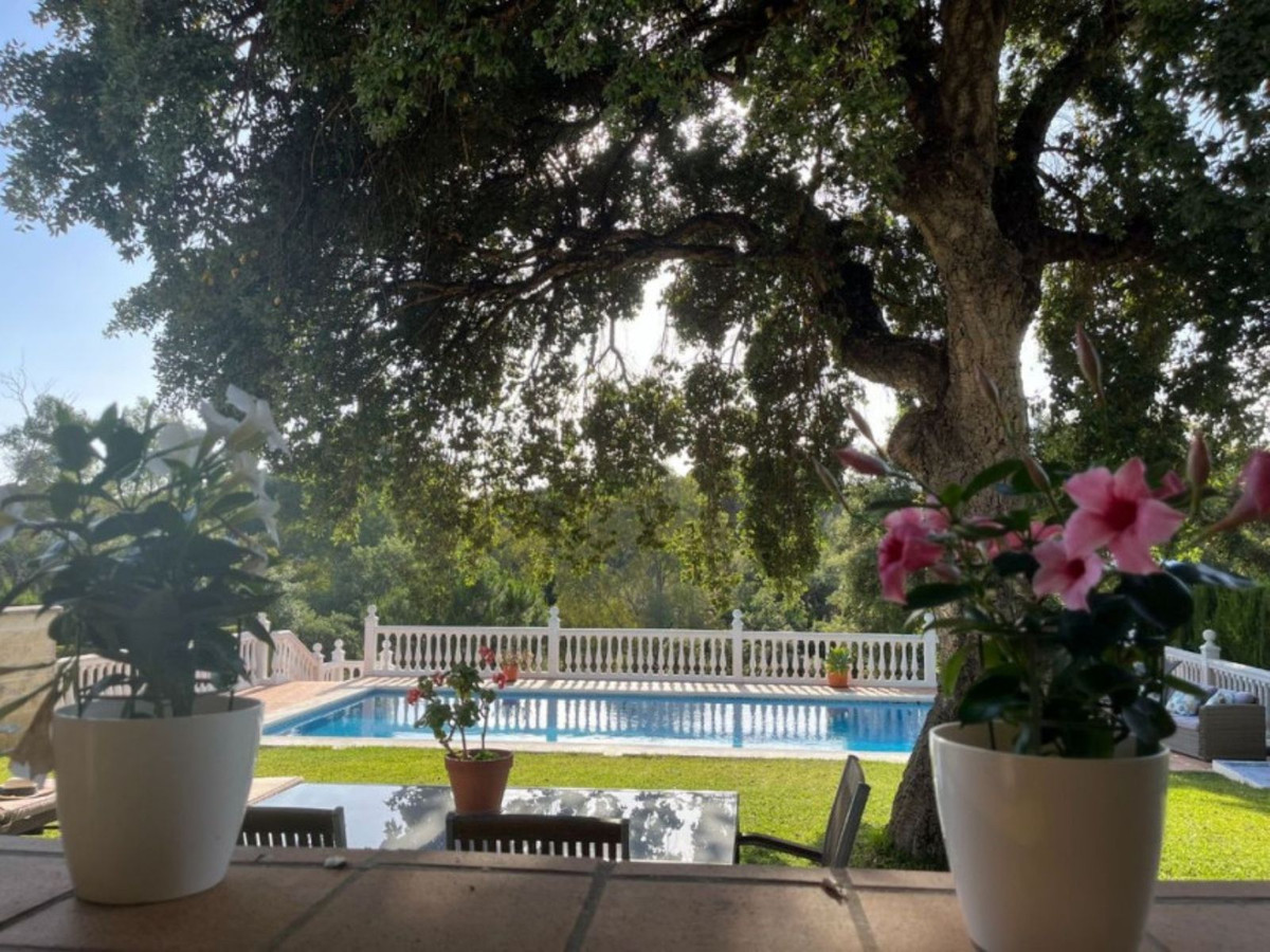 Se vende Villa - Chalet de 5 dormitorios en Costa Del Sol, Málaga, España