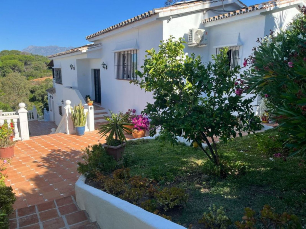 Se vende Villa - Chalet de 5 dormitorios en Costa Del Sol, Málaga, España