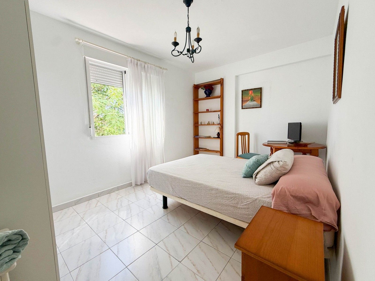4 Bed Apartment for sale in Marbella Costa Del Sol, Málaga, Spain