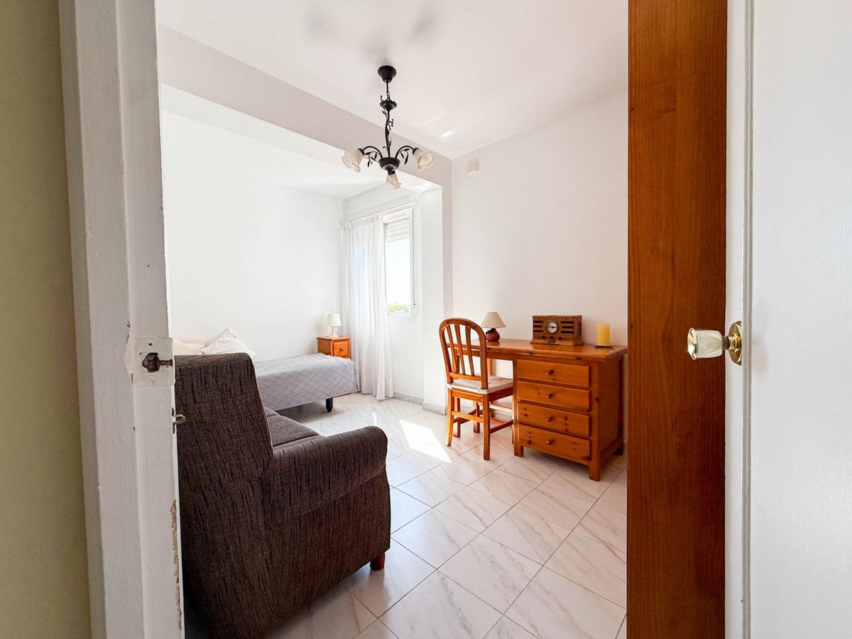 4 Bed Apartment for sale in Marbella Costa Del Sol, Málaga, Spain