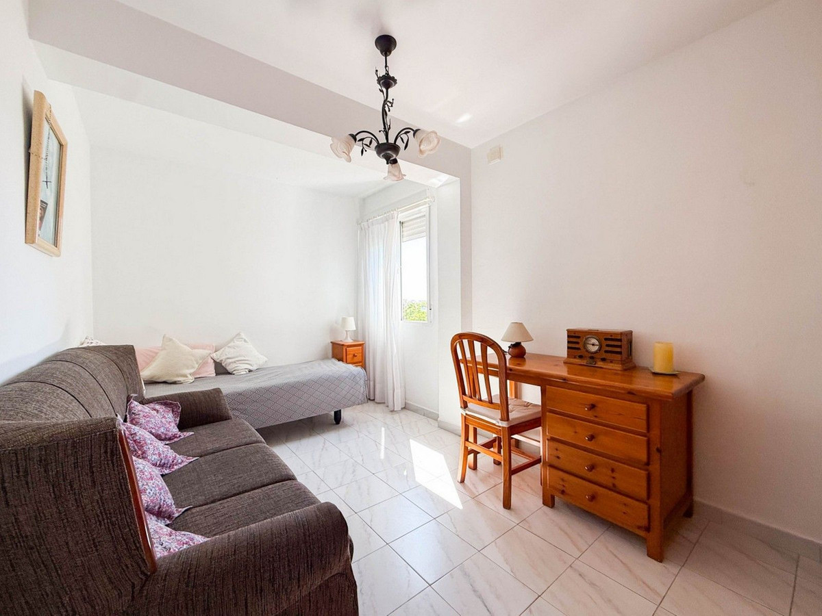 4 Bed Apartment for sale in Marbella Costa Del Sol, Málaga, Spain