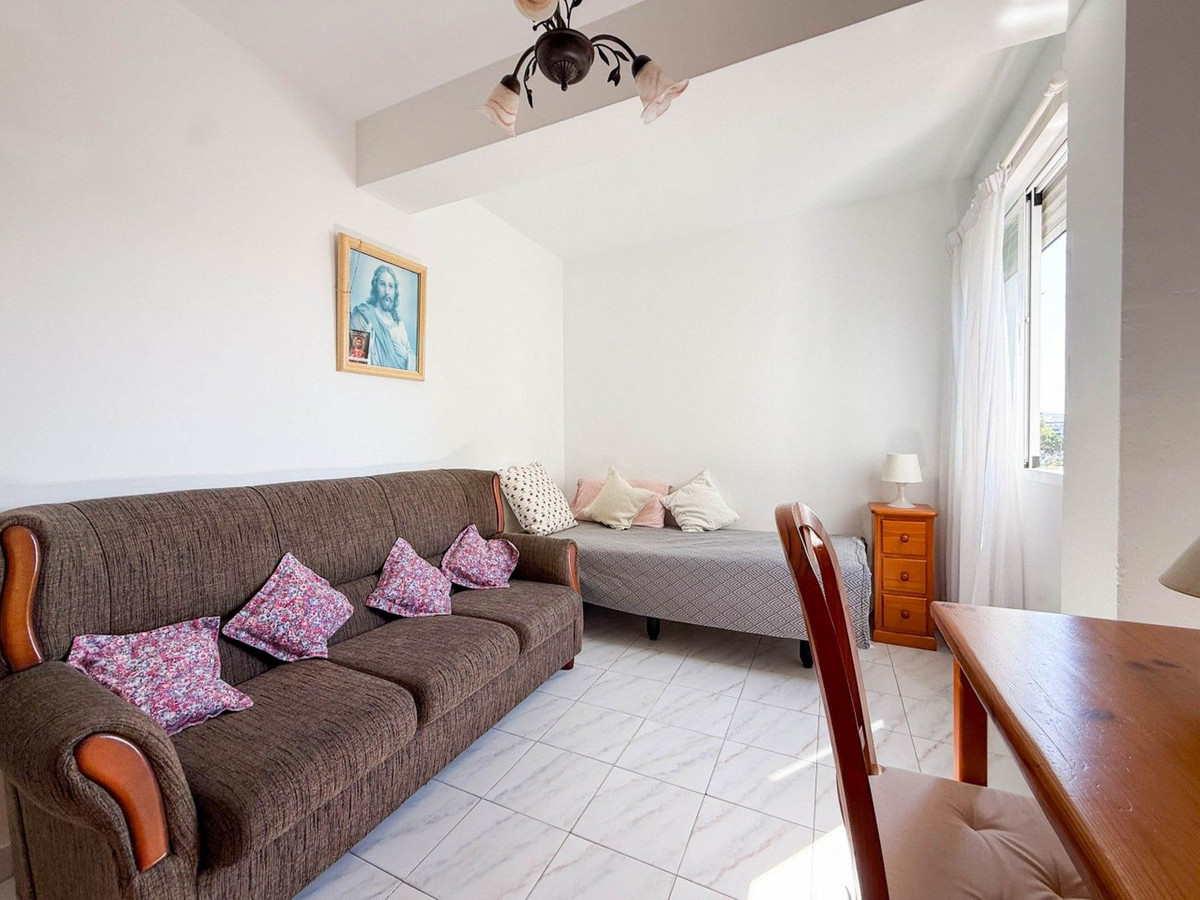 4 Bed Apartment for sale in Marbella Costa Del Sol, Málaga, Spain