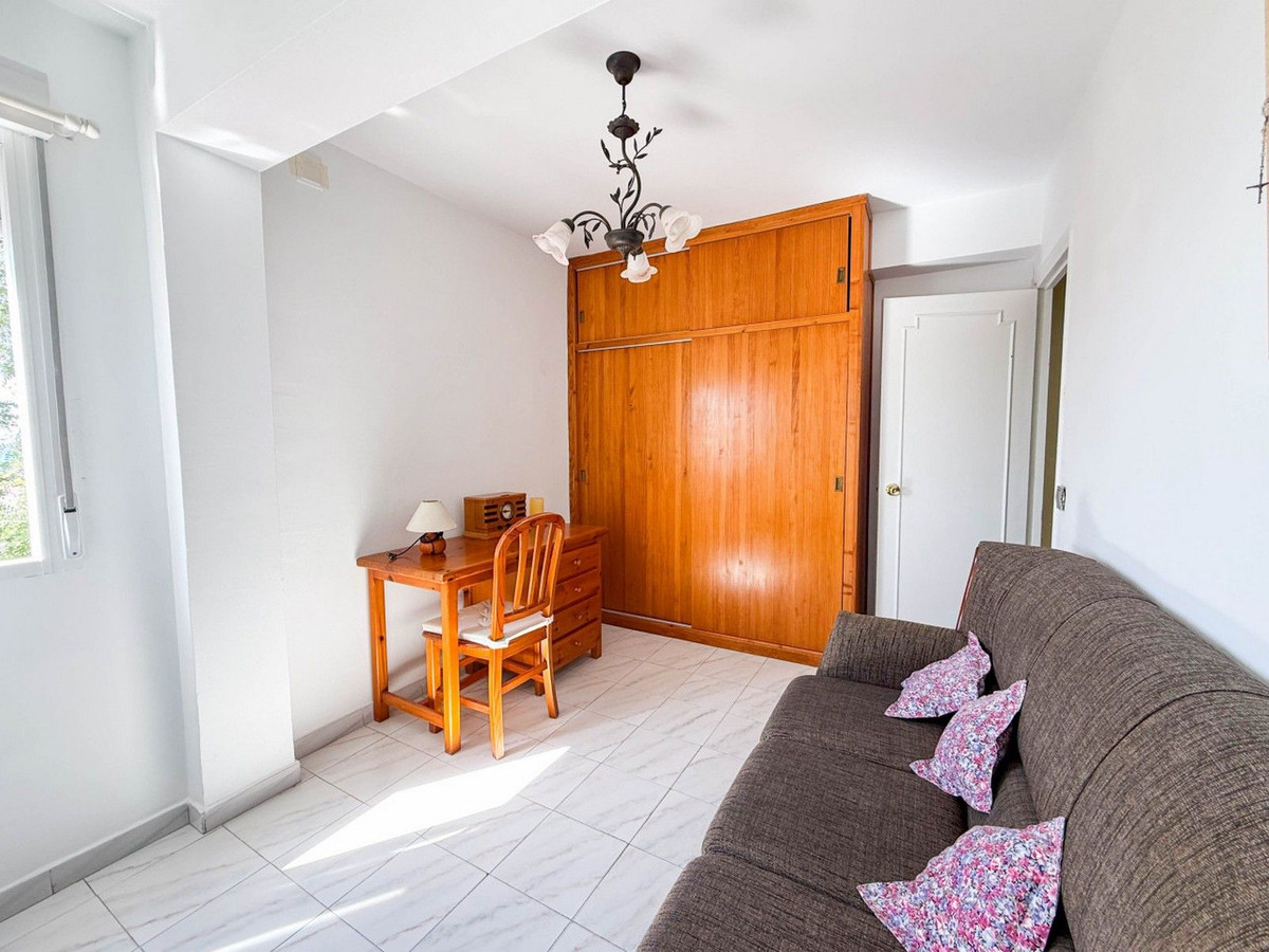 4 Bed Apartment for sale in Marbella Costa Del Sol, Málaga, Spain