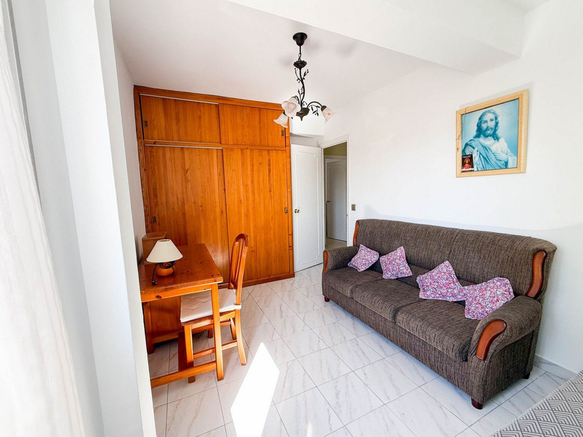 4 Bed Apartment for sale in Marbella Costa Del Sol, Málaga, Spain