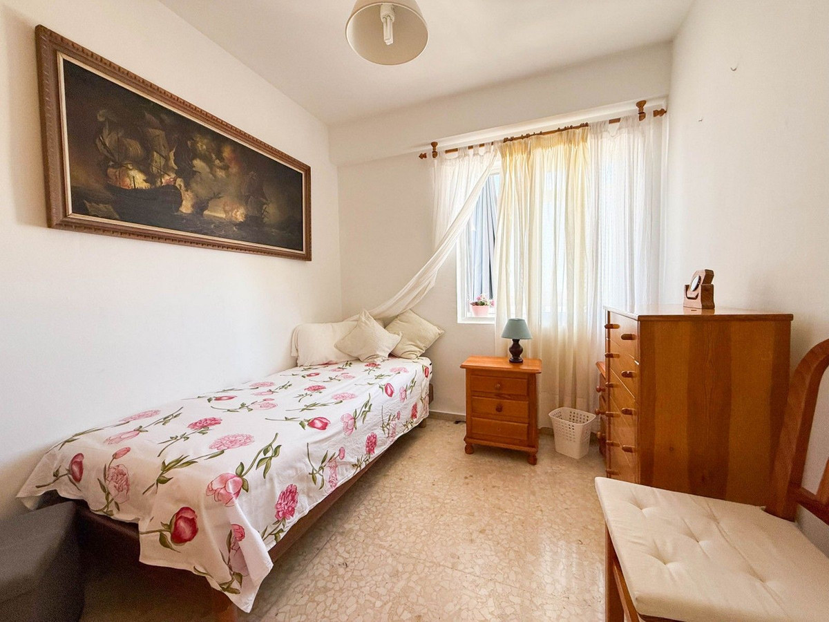 4 Bed Apartment for sale in Marbella Costa Del Sol, Málaga, Spain