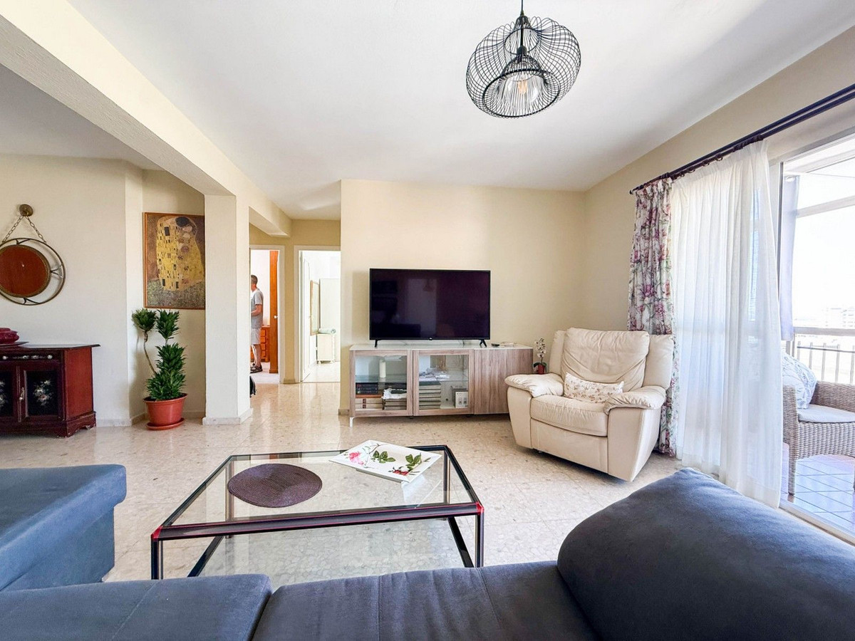 4 Bed Apartment for sale in Marbella Costa Del Sol, Málaga, Spain