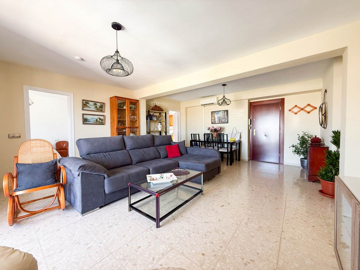 4 Bed Apartment for sale in Marbella Costa Del Sol, Málaga, Spain