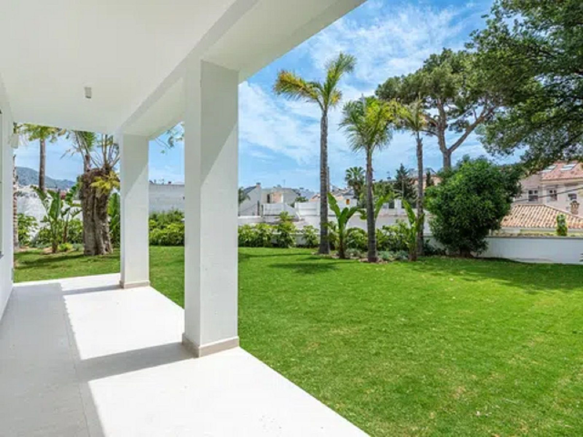 3 Bed Townhouse for sale in Los Boliches Costa Del Sol, Málaga, Spain