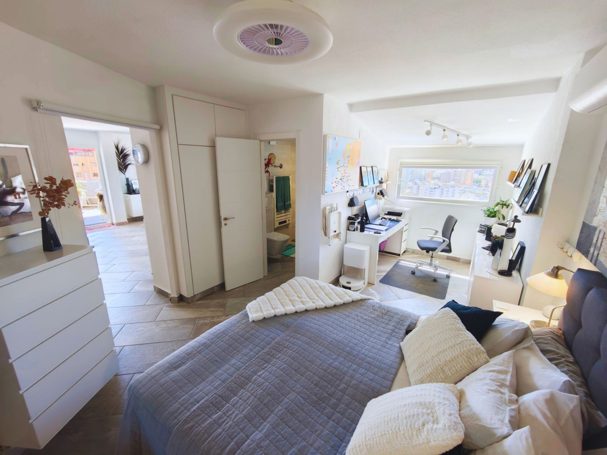 1 Bed Apartment for sale in Fuengirola Costa Del Sol, Málaga, Spain