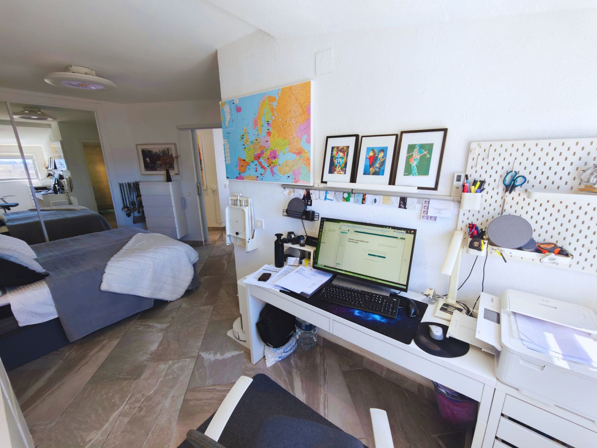 1 Bed Apartment for sale in Fuengirola Costa Del Sol, Málaga, Spain