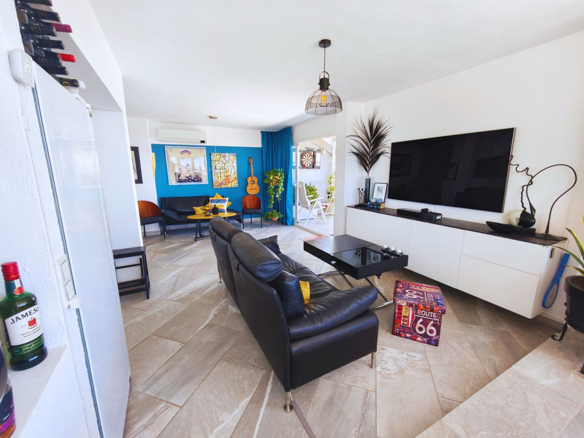 1 Bed Apartment for sale in Fuengirola Costa Del Sol, Málaga, Spain