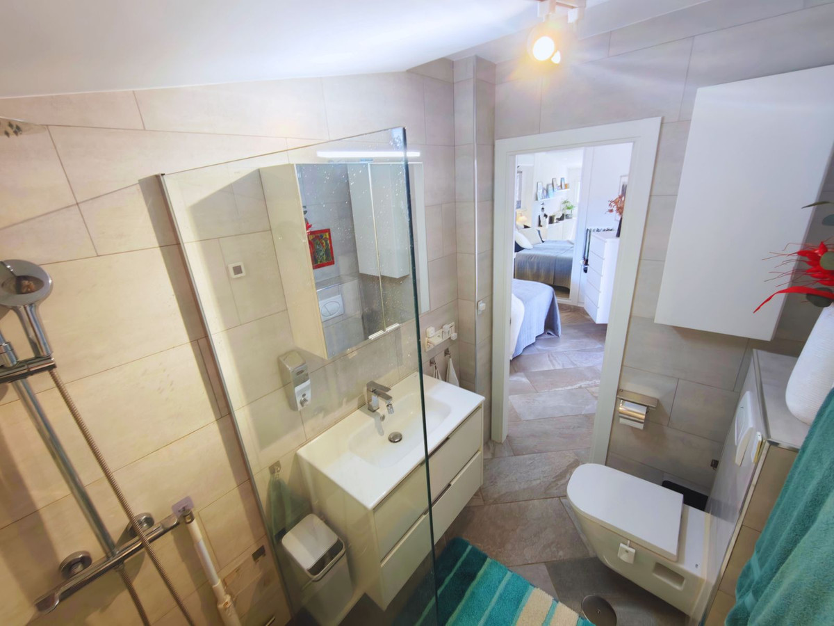 1 Bed Apartment for sale in Fuengirola Costa Del Sol, Málaga, Spain