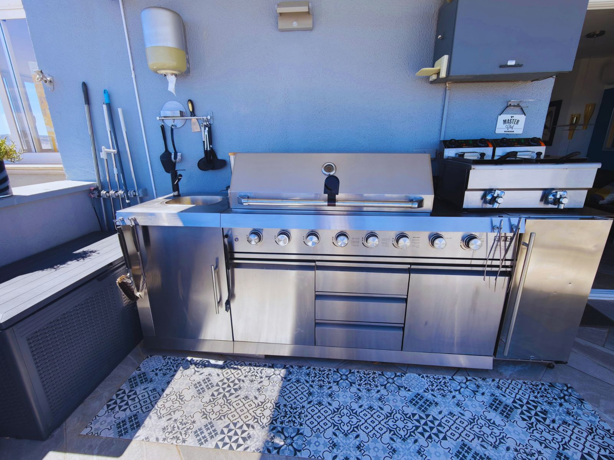 1 Bed Apartment for sale in Fuengirola Costa Del Sol, Málaga, Spain