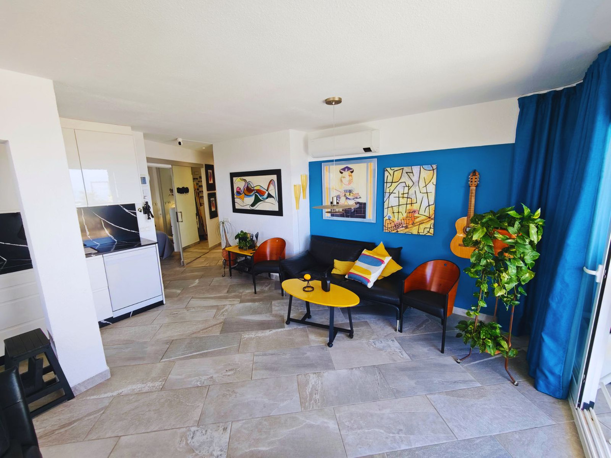 1 Bed Apartment for sale in Fuengirola Costa Del Sol, Málaga, Spain