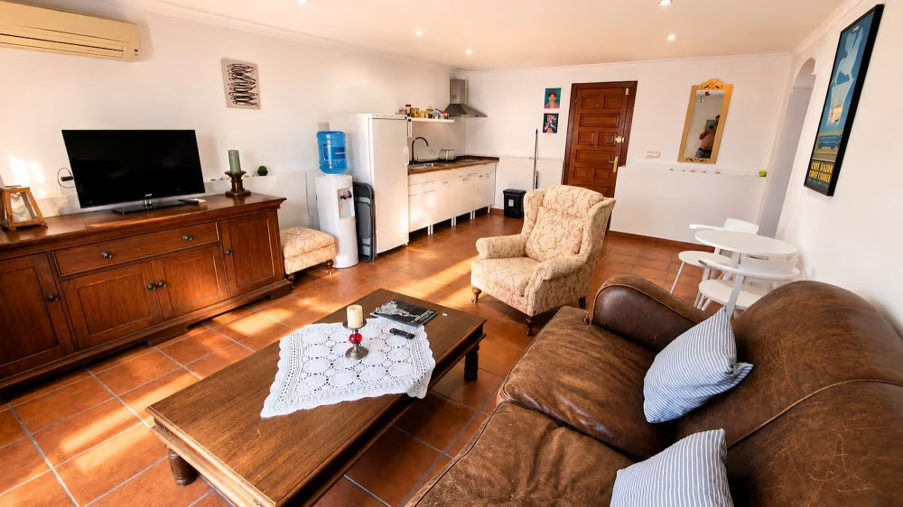 Se vende Villa - Chalet de 6 dormitorios en Costa Del Sol, Cadiz, España