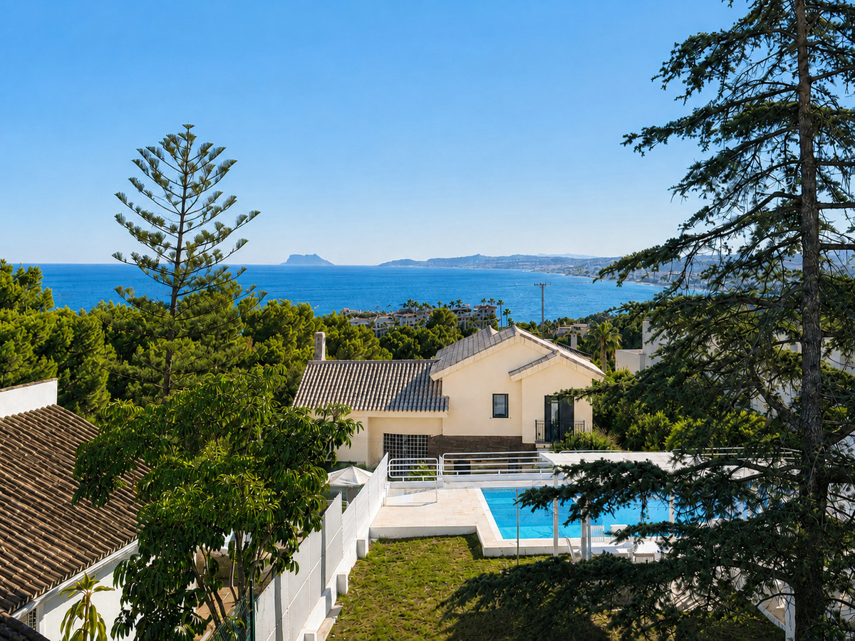 Se vende Villa - Chalet de 4 dormitorios en Costa Del Sol, Málaga, España
