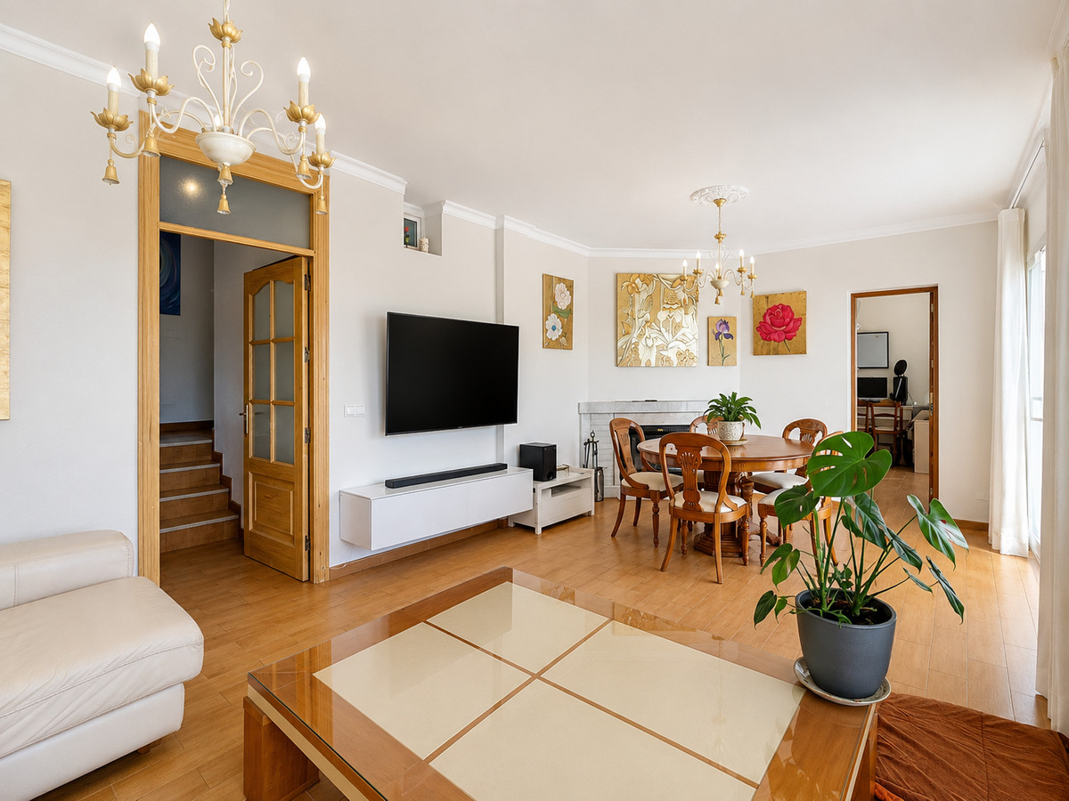 Se vende Villa - Chalet de 4 dormitorios en Costa Del Sol, Málaga, España