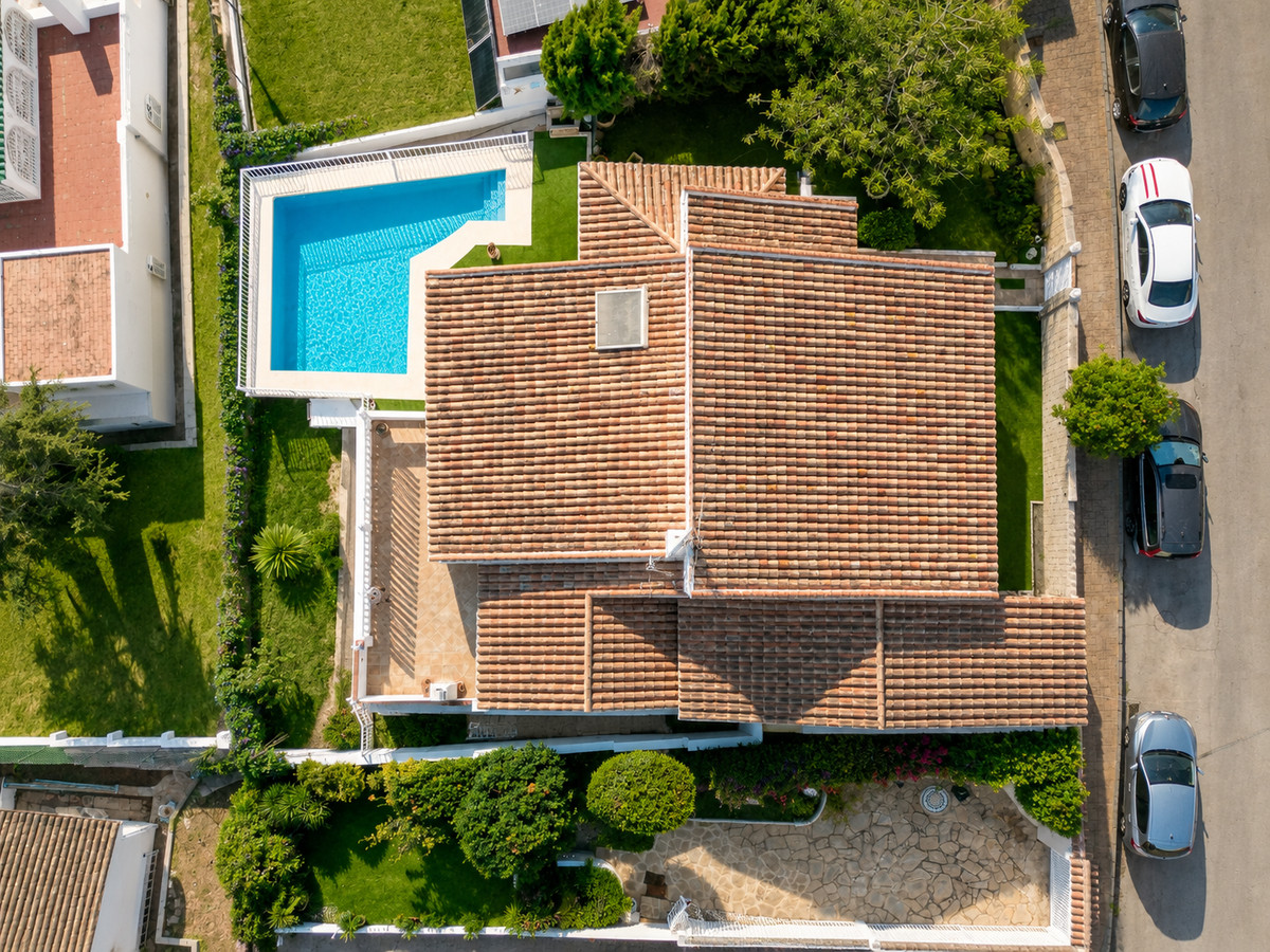 Se vende Villa - Chalet de 4 dormitorios en Costa Del Sol, Málaga, España