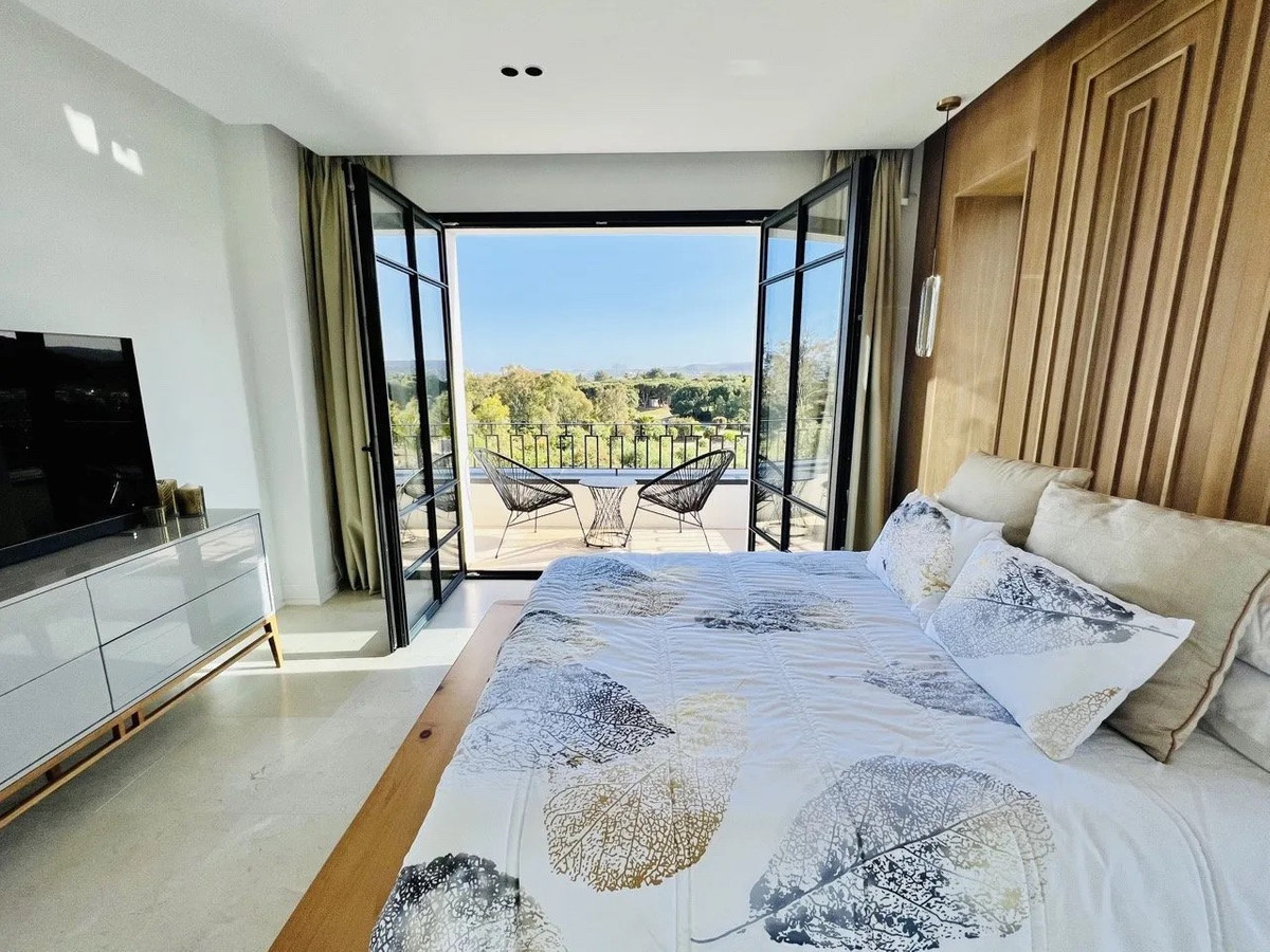 6 Bed Townhouse for sale in Sotogrande Costa Del Sol, Cádiz, Spain