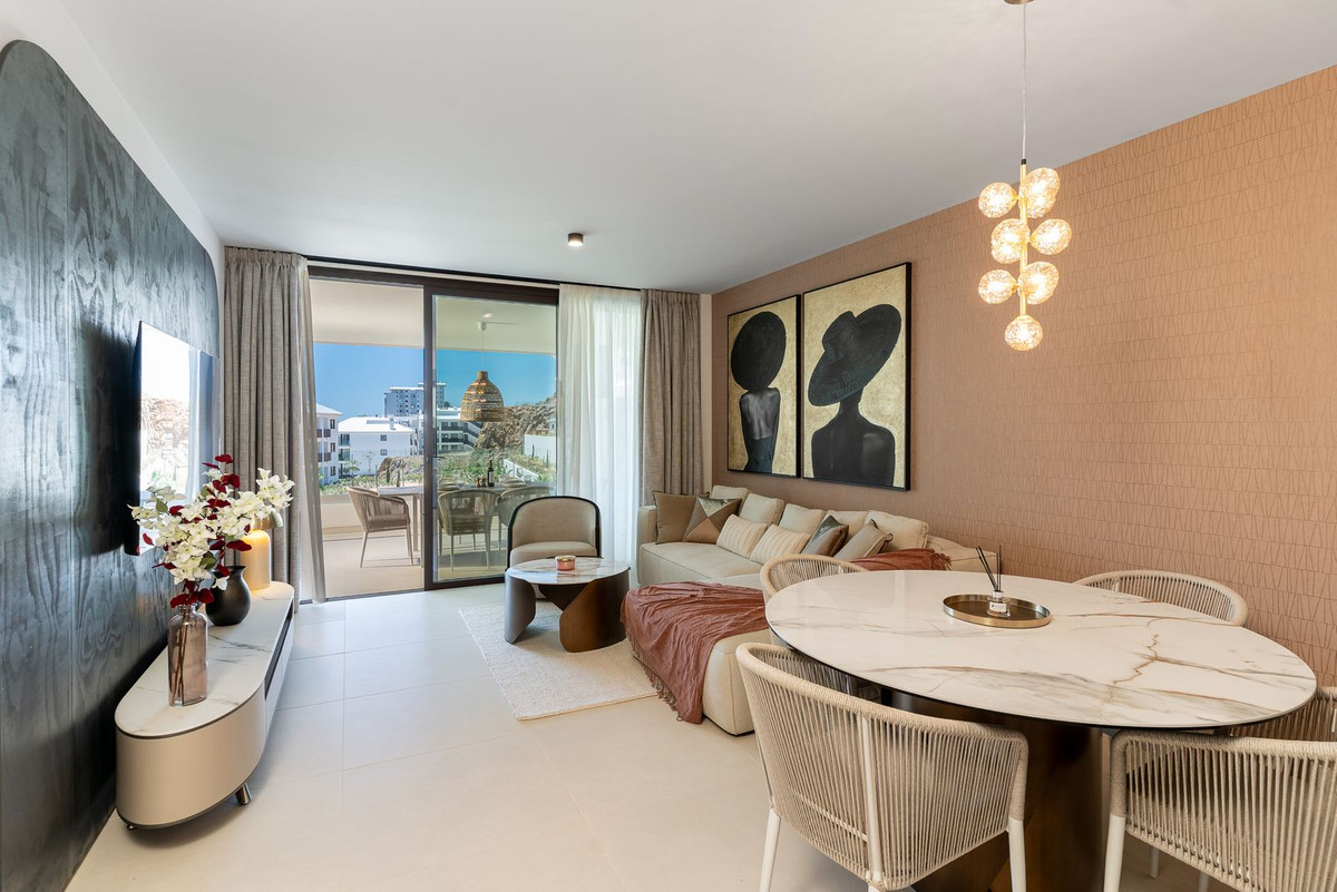 2 Bed Apartment for sale in Fuengirola Costa Del Sol, Málaga, Spain