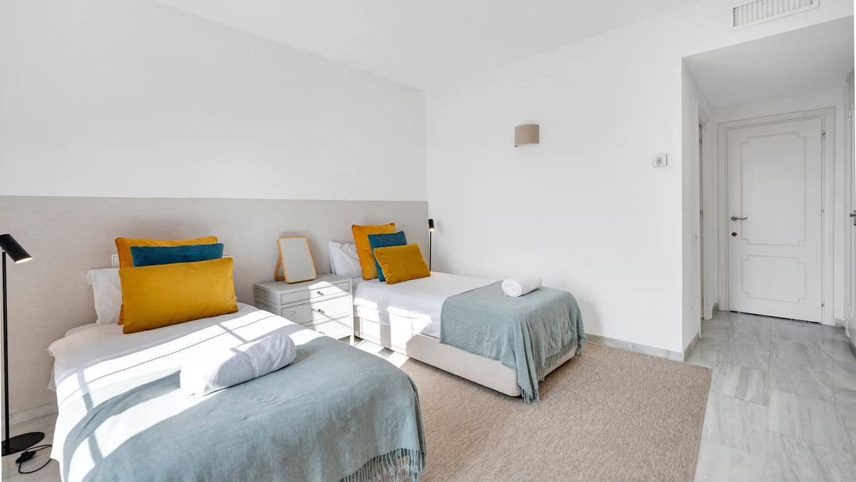 3 Bed Apartment for sale in Nueva Andalucía Costa Del Sol, Málaga, Spain