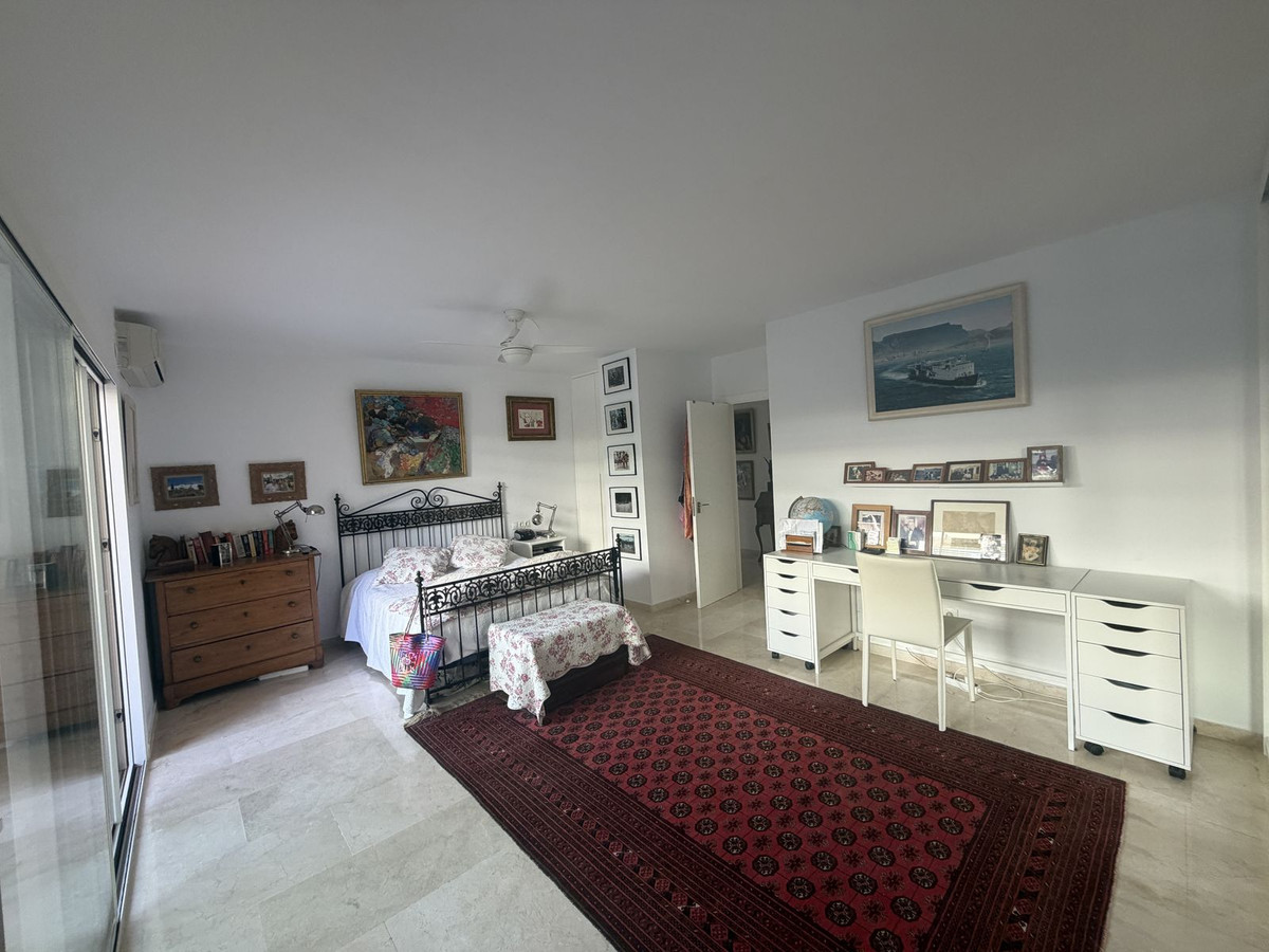 3 Bed Apartment for sale in Marbella Costa Del Sol, Málaga, Spain
