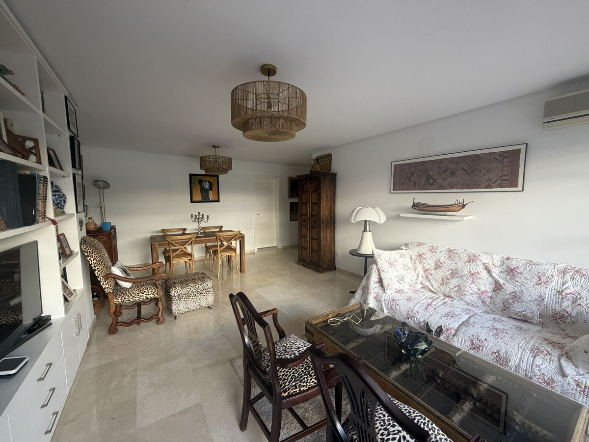 3 Bed Apartment for sale in Marbella Costa Del Sol, Málaga, Spain