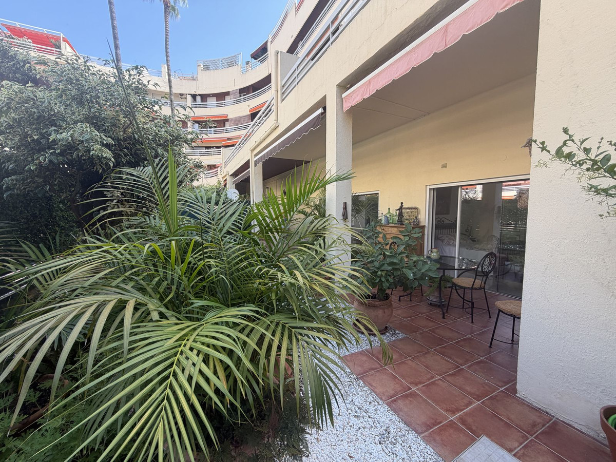 3 Bed Apartment for sale in Marbella Costa Del Sol, Málaga, Spain