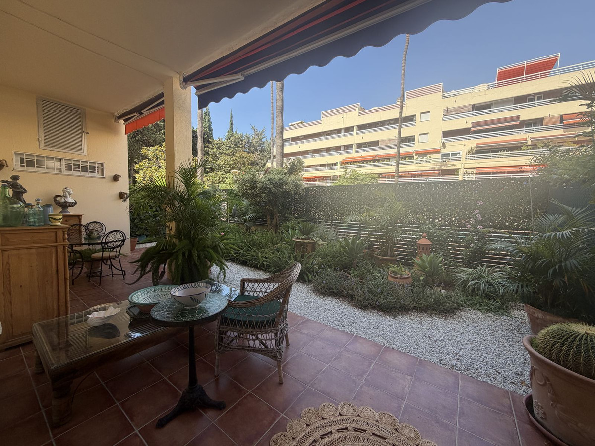3 Bed Apartment for sale in Marbella Costa Del Sol, Málaga, Spain