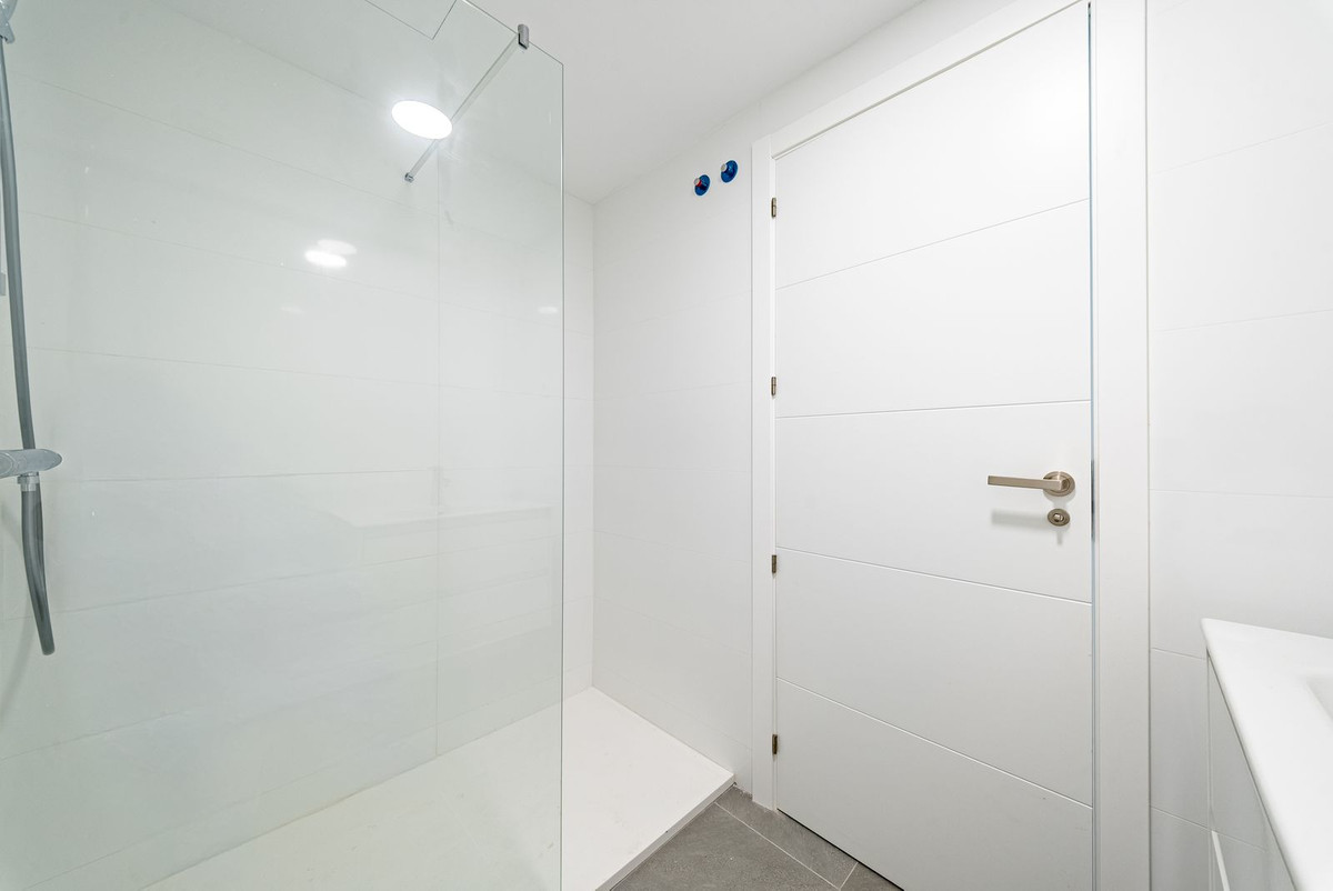 2 Bed Apartment for sale in El Chaparral Costa Del Sol, Málaga, Spain