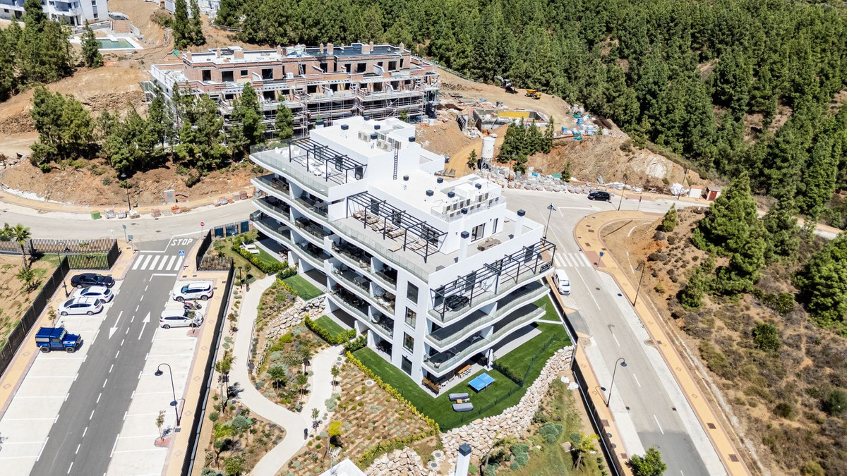 2 Bed Apartment for sale in El Chaparral Costa Del Sol, Málaga, Spain
