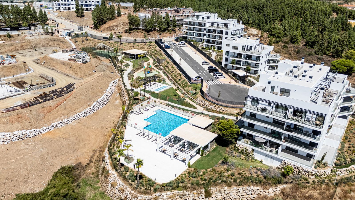 2 Bed Apartment for sale in El Chaparral Costa Del Sol, Málaga, Spain