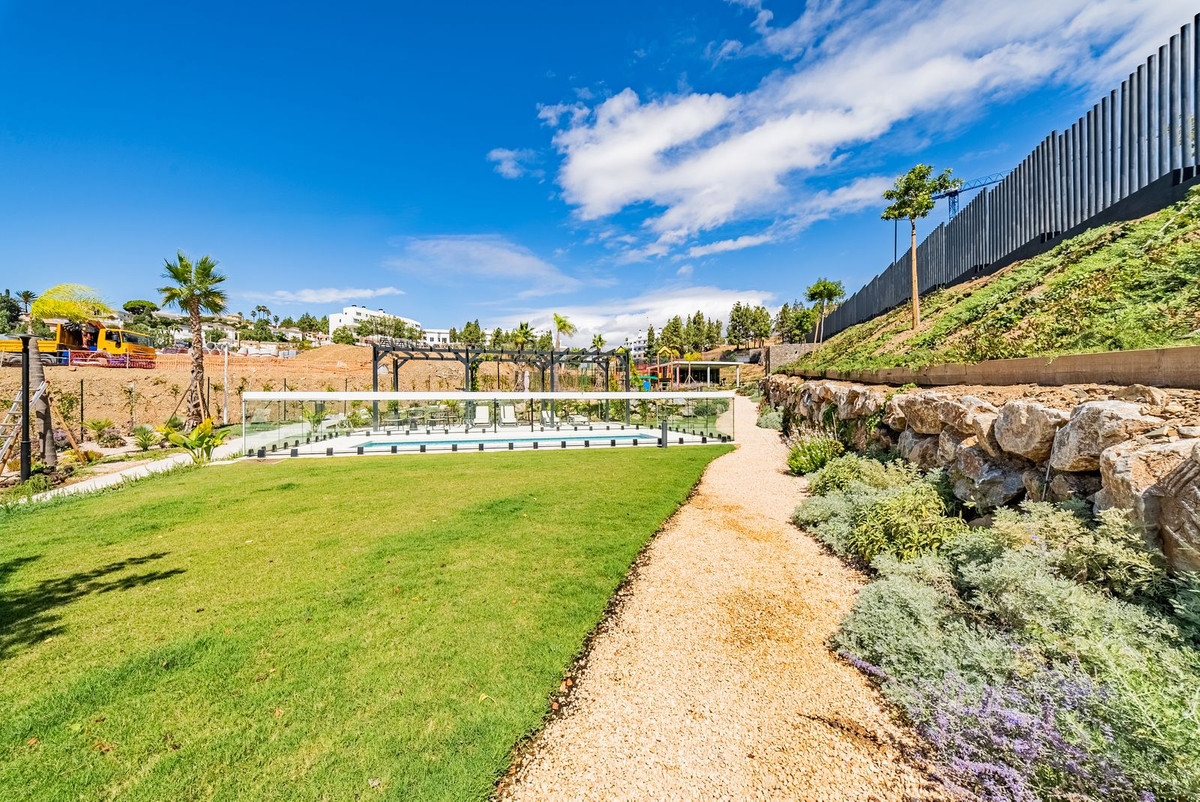 2 Bed Apartment for sale in El Chaparral Costa Del Sol, Málaga, Spain