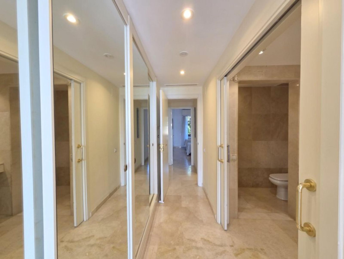 3 Bed Apartment for sale in La Duquesa Costa Del Sol, Málaga, Spain