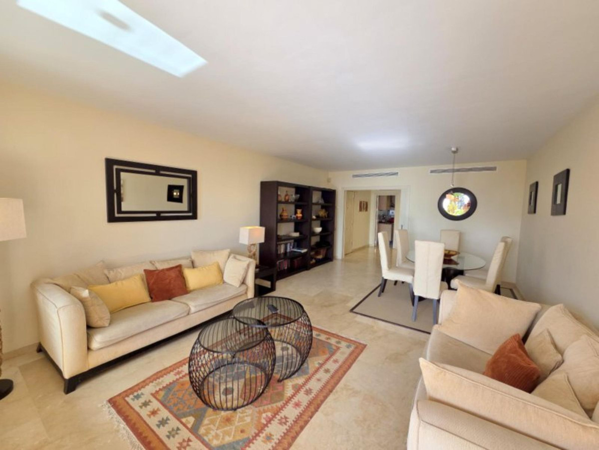 3 Bed Apartment for sale in La Duquesa Costa Del Sol, Málaga, Spain