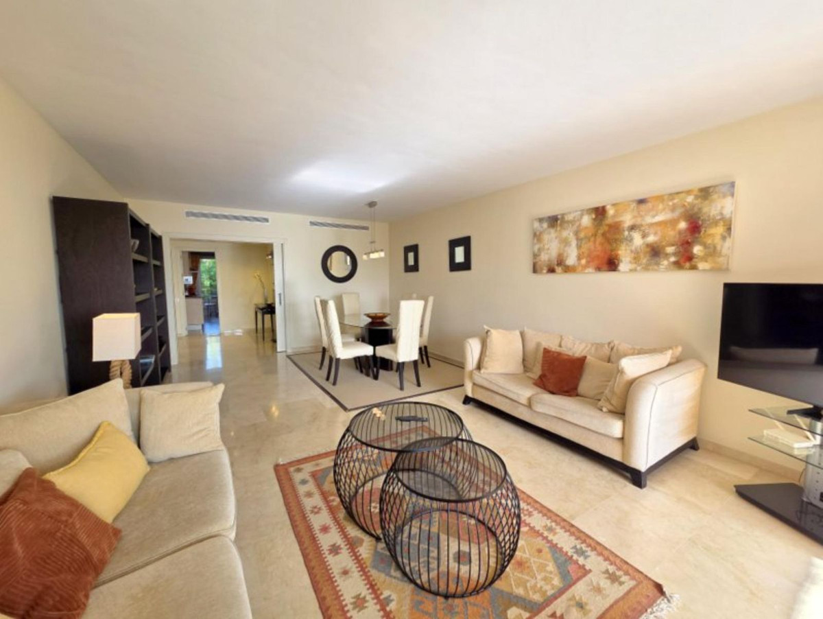 3 Bed Apartment for sale in La Duquesa Costa Del Sol, Málaga, Spain