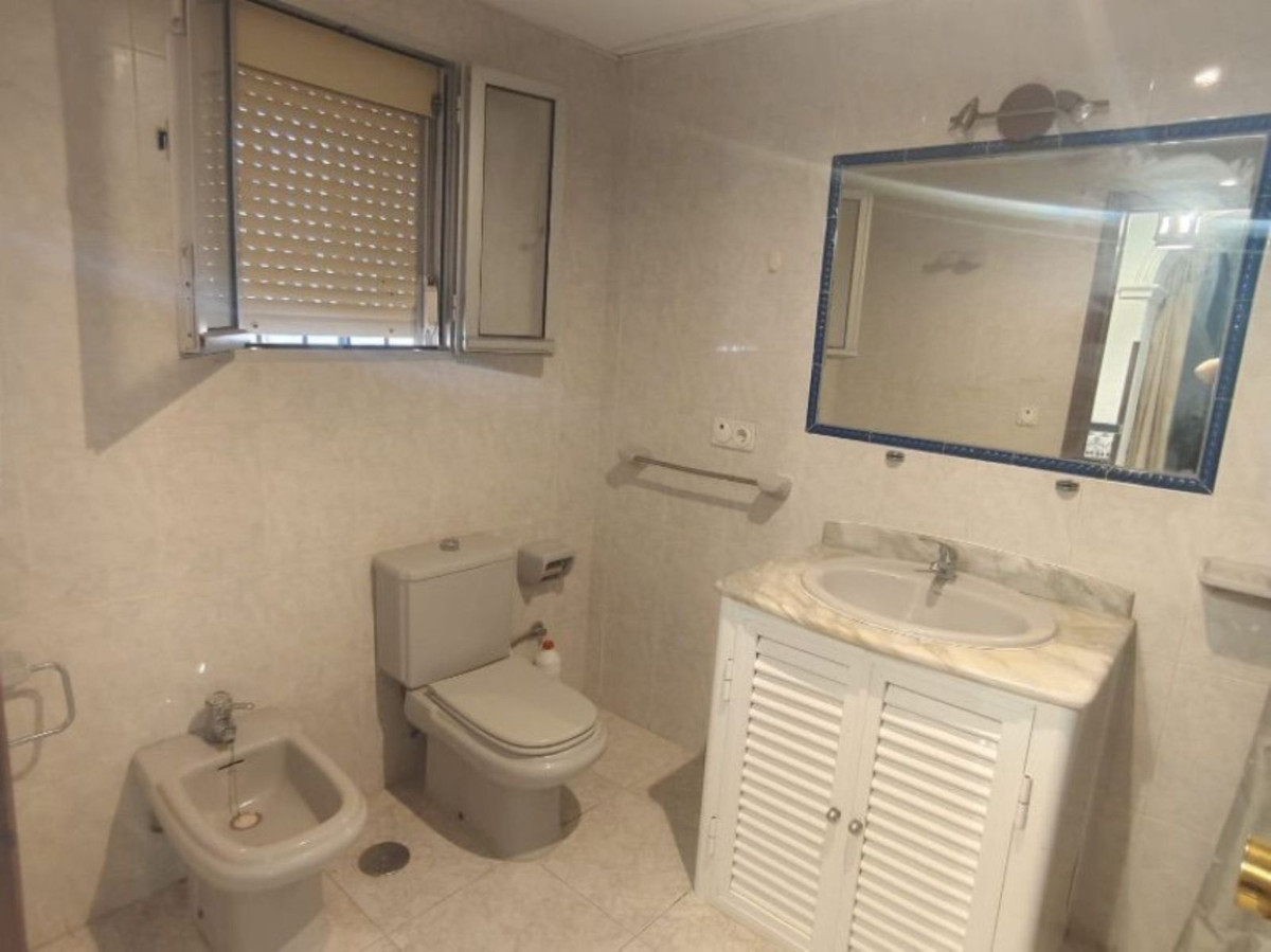 2 Bed Townhouse for sale in San Roque Costa Del Sol, Cádiz, Spain